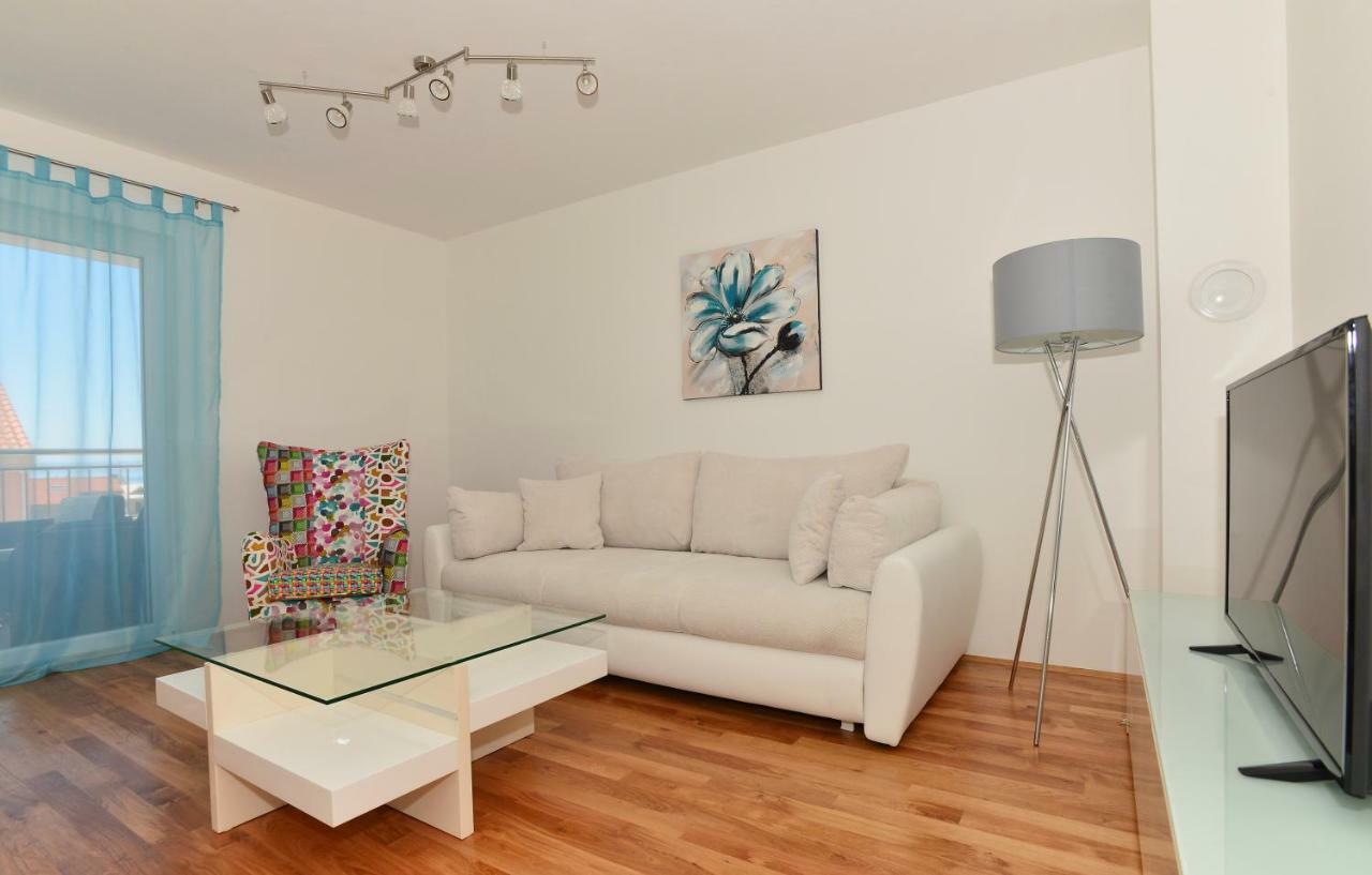 Apartman Dominik Makarska Exteriör bild
