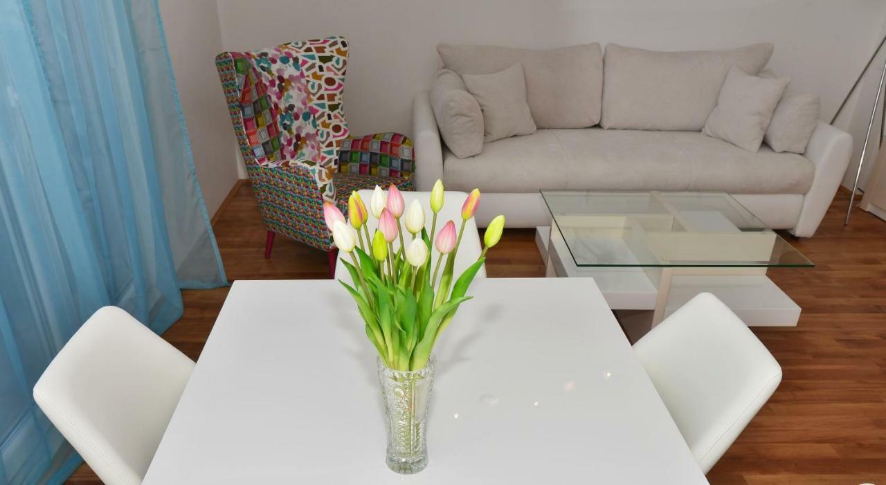 Apartman Dominik Makarska Exteriör bild