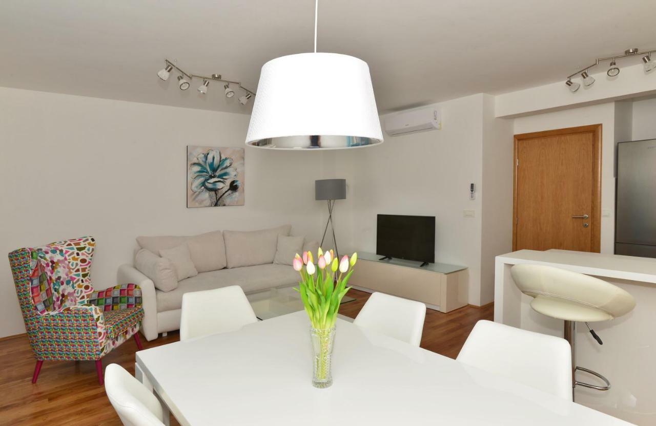 Apartman Dominik Makarska Exteriör bild